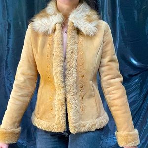 Vintage guess leather jacket 🦋